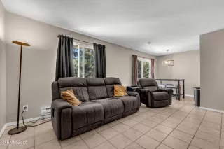 Photo #1: 250054601 Listing