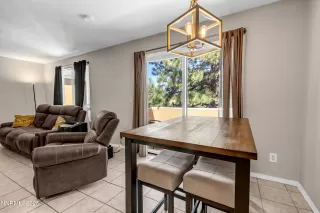 Photo #5: 250054601 Listing