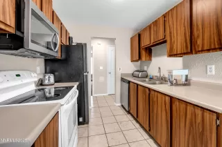 Photo #6: 250054601 Listing