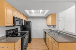 Photo #5: 250054615 Listing 