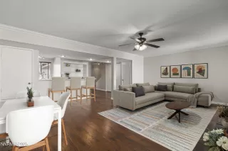 Photo #4: 250054627 Listing