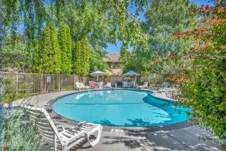 Photo #3: 250054629 Listing 