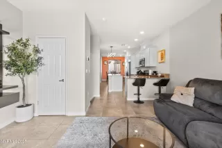 Photo #5: 250054677 Listing