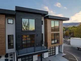 Photo #1: 250054685 Listing 