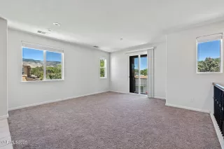 Photo #5: 250054715 Listing