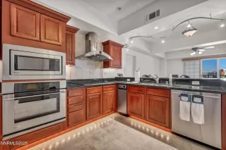 Photo #3: 250054740 Listing