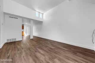 Photo #4: 250054856 Listing 