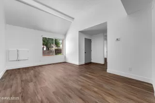 Photo #5: 250054856 Listing 