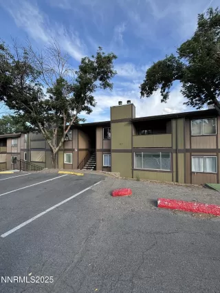 Click for more information on MLS # 250054879 : 2101 HIGHVIEW COURT#Apt 9 More Details about MLS # 250054879 : 2101 HIGHVIEW COURT#Apt 9
