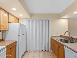 Photo #3: 250054916 Listing