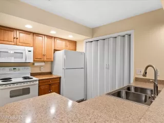 Photo #4: 250054916 Listing