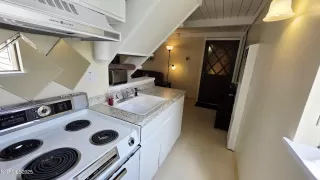 Photo #6: 250054944 Listing