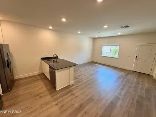 Photo #3: 250054963 Listing 