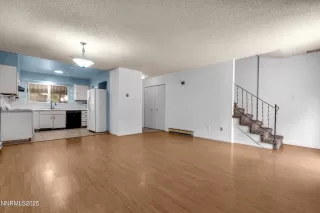 Photo #2: 250054969 Listing