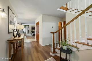 Photo #2: 250054978 Listing 