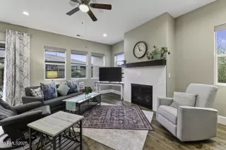Photo #5: 250055096 Listing