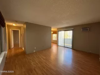 Photo #1: 250055122 Listing 