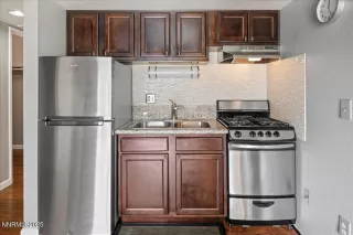 Photo #3: 250055132 Listing