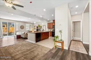 Photo #4: 250055264 Listing