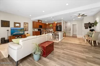 Photo #5: 250055264 Listing