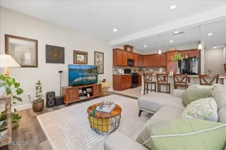 Photo #6: 250055264 Listing