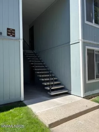 Photo #1: 250055305 Listing