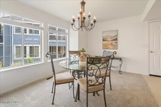 Photo #5: 250055308 Listing