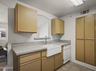 Photo #3: 250055394 Listing