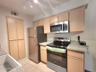 Photo #5: 250055394 Listing