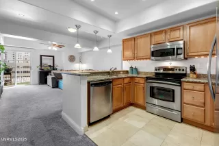 Photo #2: 250055412 Listing