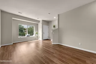 Photo #3: 250055418 Listing 