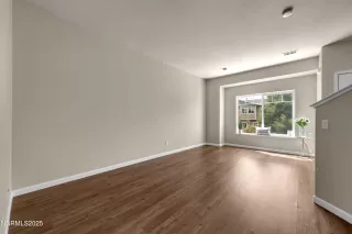 Photo #4: 250055418 Listing 