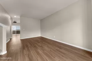 Photo #5: 250055418 Listing 