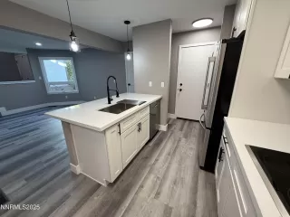 Photo #5: 250055436 Listing