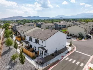 Photo #2: 250055526 Listing