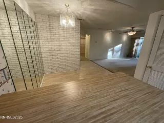 Photo #4: 250055555 Listing