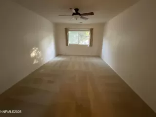 Photo #5: 250055555 Listing