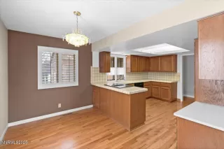 Photo #5: 250055564 Listing