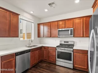 Photo #1: 250055583 Listing 