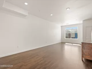 Photo #4: 250055583 Listing 