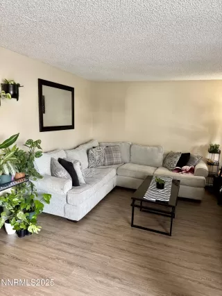 Photo #1: 250055668 Listing 