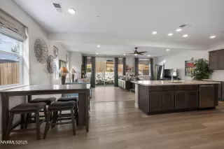 Photo #6: 250055712 Listing