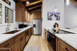 Photo #2: 250055738 Listing 