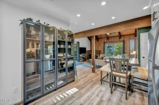 Photo #6: 250055815 Listing