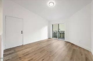 Photo #3: 250055840 Listing