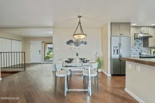 Photo #4: 250055880 Listing