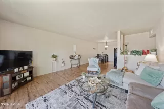 Photo #2: 250055891 Listing