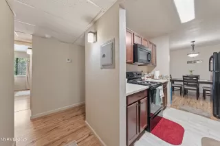 Photo #5: 250055891 Listing