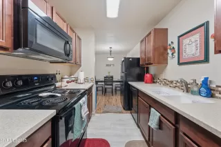 Photo #6: 250055891 Listing