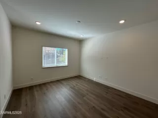 Photo #2: 250055903 Listing